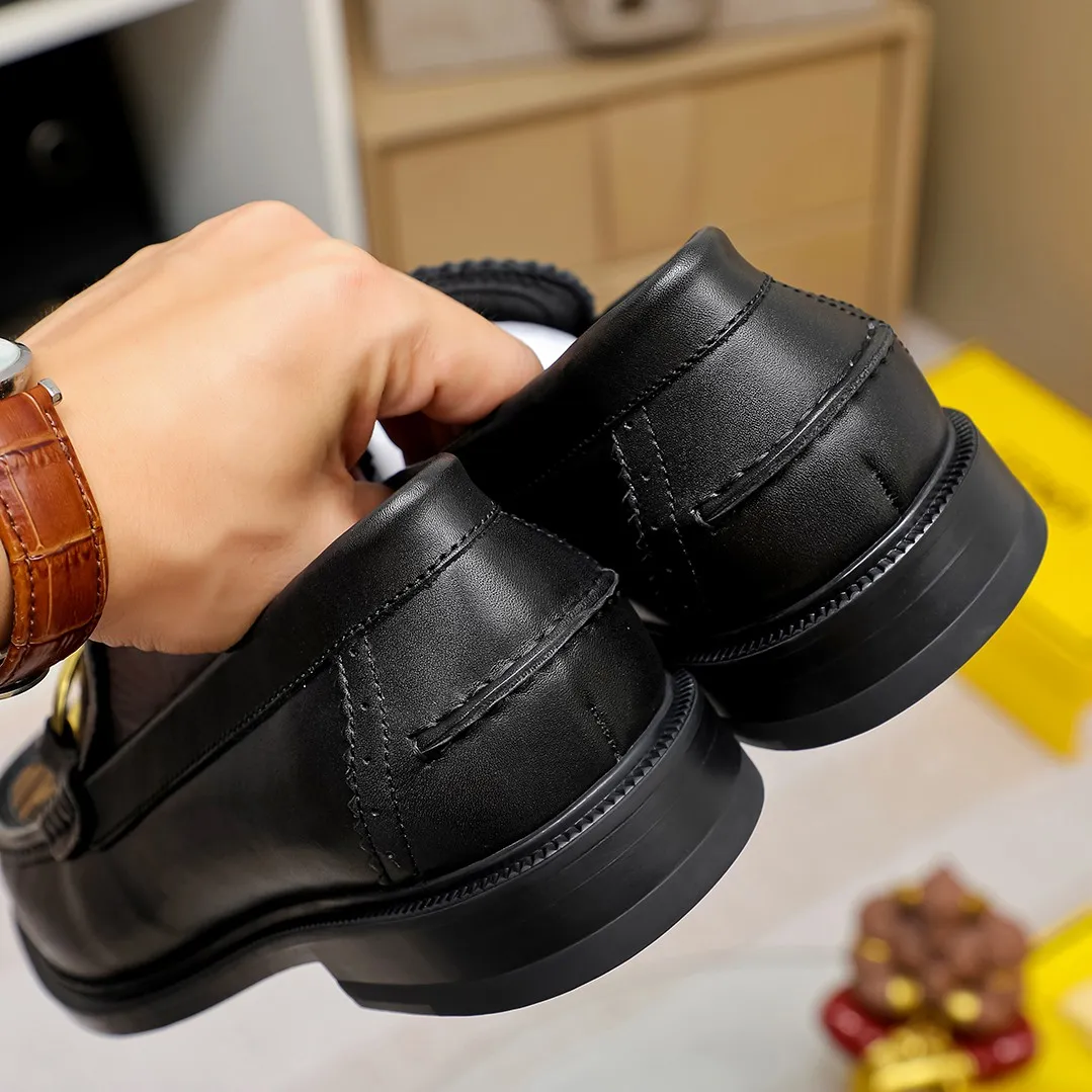 Men's shoes💰440 🕷🕷【FENDI】The latest men's formal leather shoes🇨🇳Classic series not to be missed💯The first layer is made of imported first-layer cowhide☘Original quality, the leather is smooth and delicate🎋The version is awesome, the perfect streamlined outline🍇🐮Leather lining, 2 colors, size 38-45...